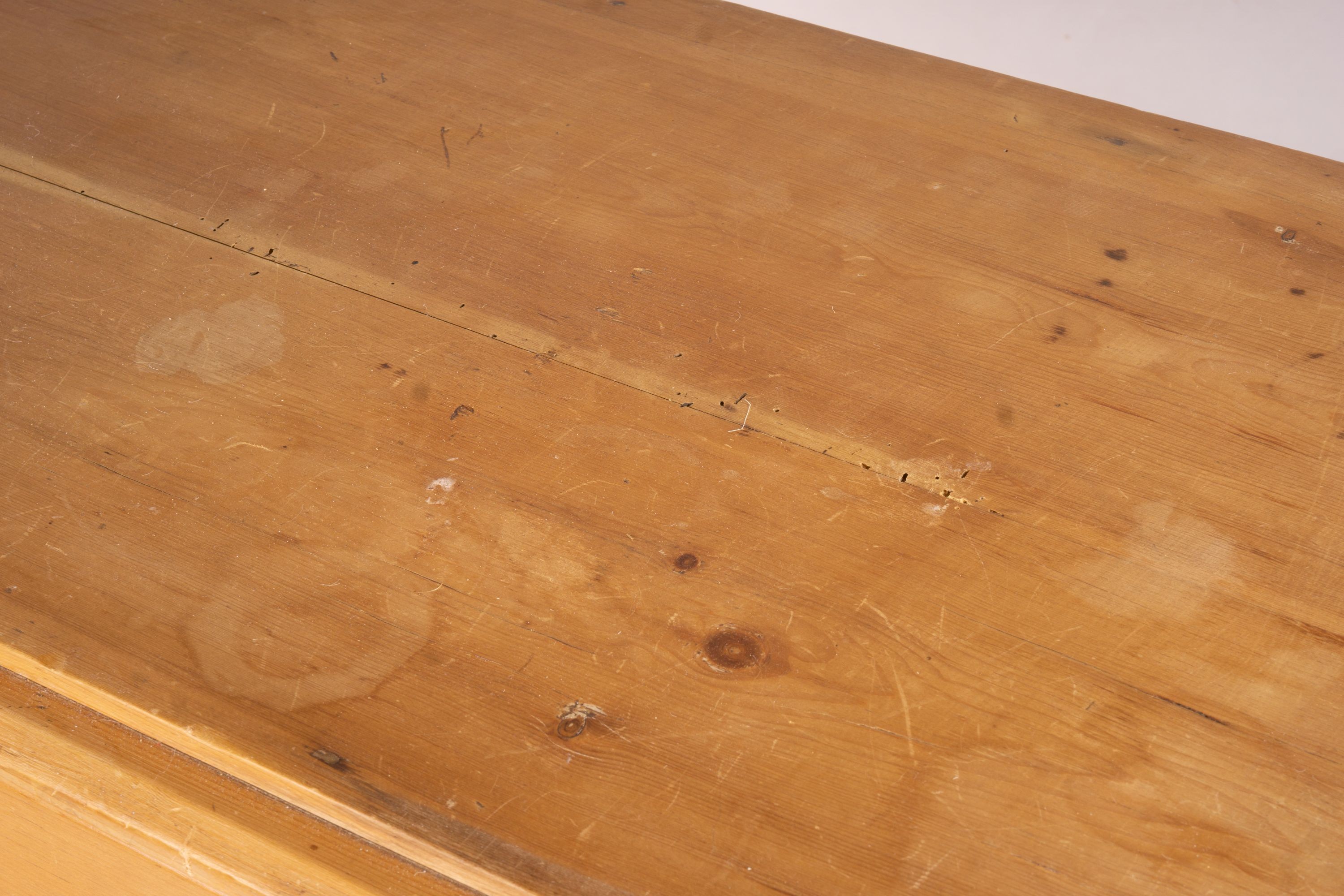 A Victorian pine chest of drawers, width 106cm, depth 41cm, height 106cm